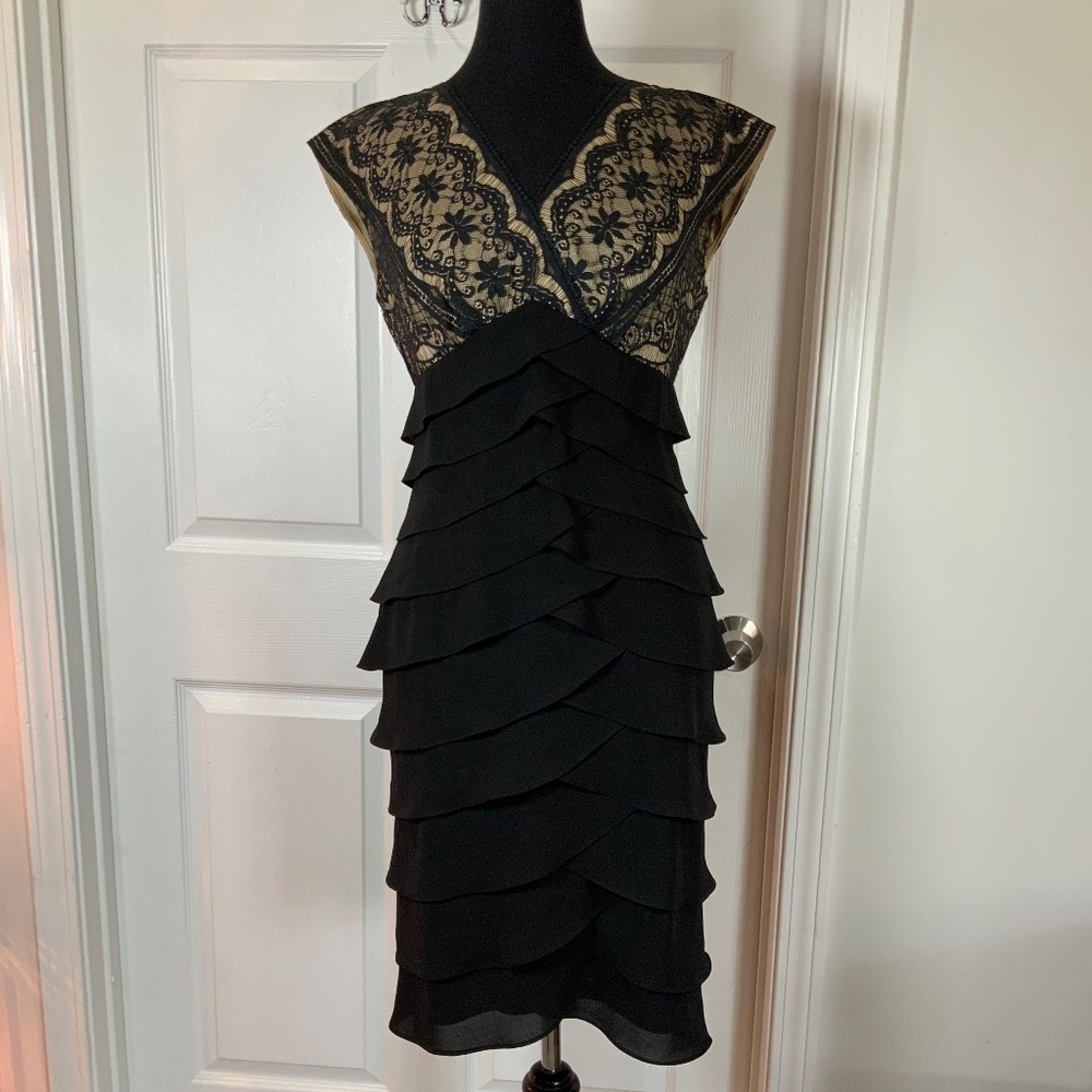 Adrianna Papell Black Lace Ruffle Cocktail Dress Tiered Chiffon Party Size 6
